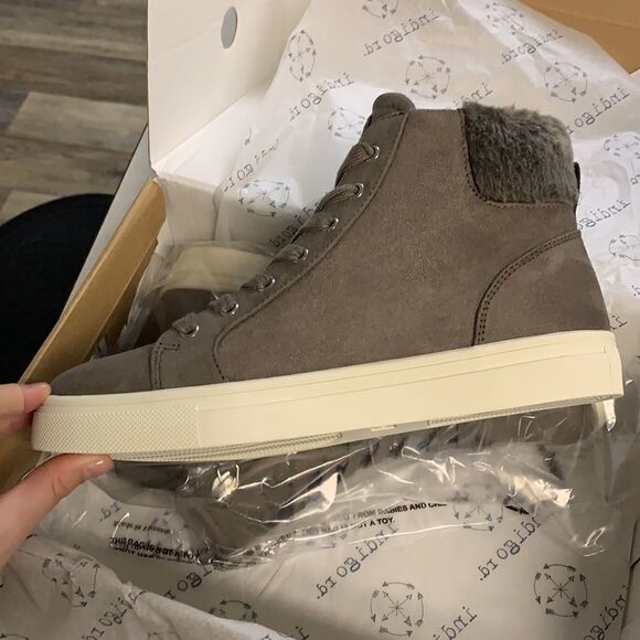 Indigo Rd. Kenzie Slip-On Shoe - Picture 7 of 11